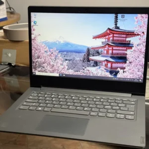 Laptop Lenovo i5 8 generacji, 8gb ram 128 pamieci masowej bateria 95%